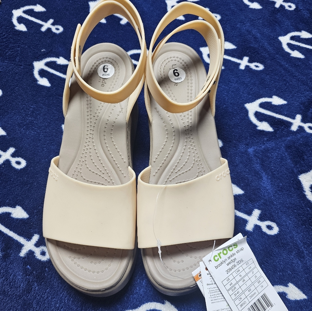 Crocs Brooklyn Ankle Strap Wedge